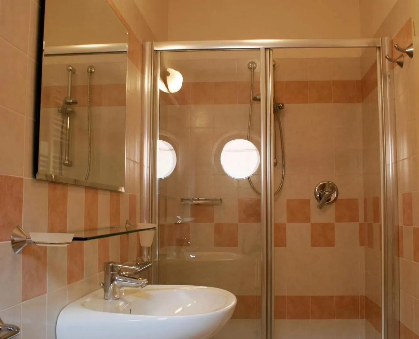 ***** Apart Otel Residence Olimpo Rimini İtalya